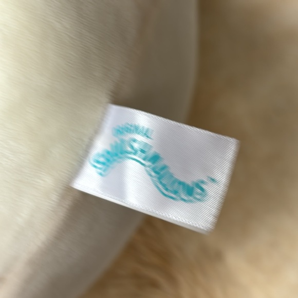 SQUISHMALLOWS 12” Belana COW White & Blue with Purple Bandana - Picture 5 of 7